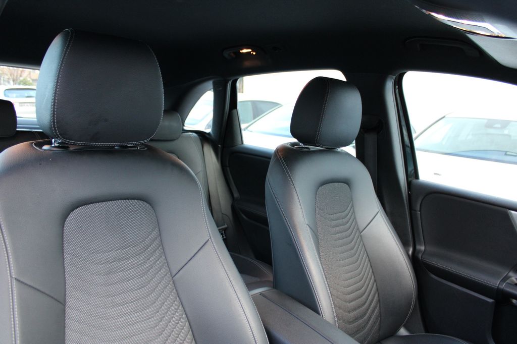 Mercedes-Benz B 180 2022