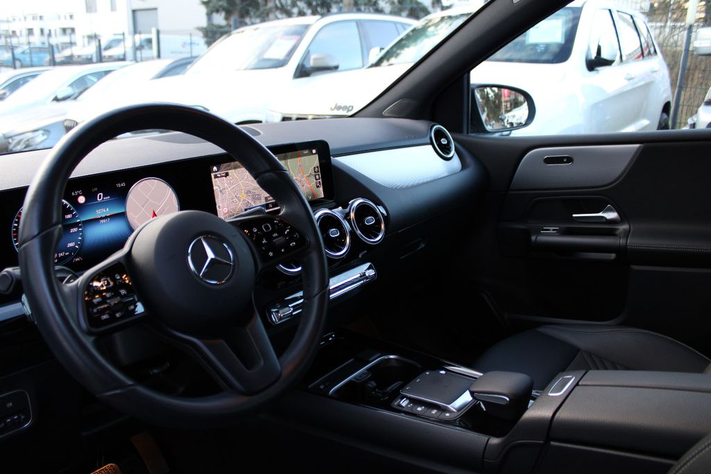 Mercedes-Benz B 180 2022
