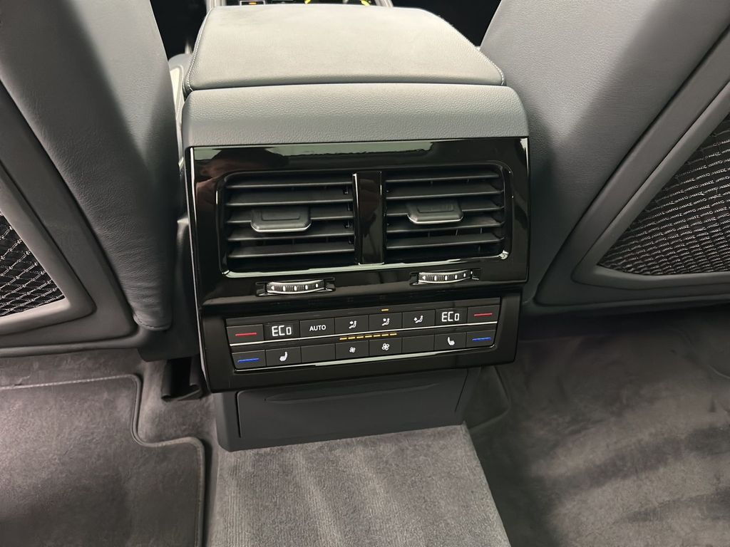 Volkswagen Touareg 2025