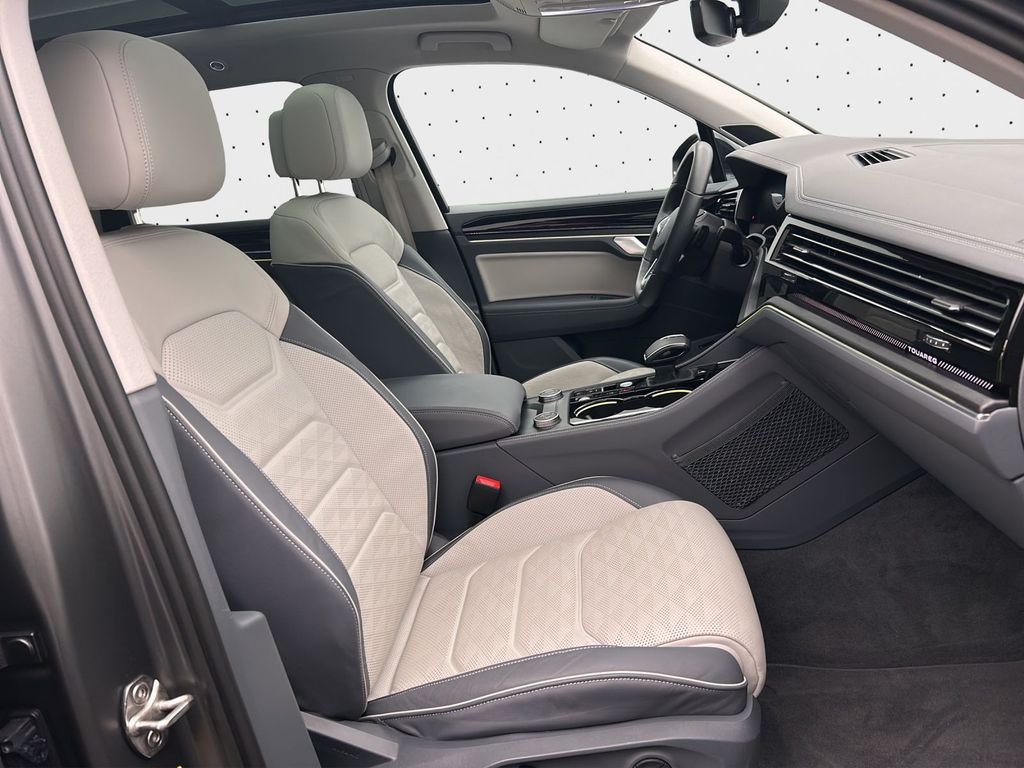 Volkswagen Touareg 2025