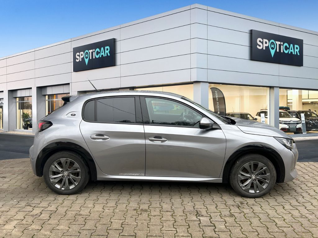 Peugeot 208 2021