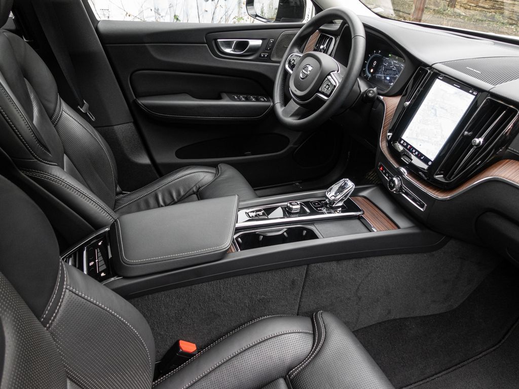 Volvo XC60 2023