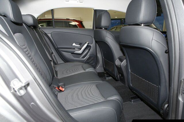 Mercedes-Benz A 250 2025