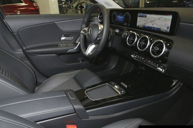 Mercedes-Benz A 250 2025