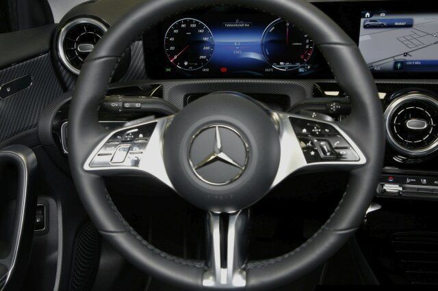 Mercedes-Benz A 250 2025