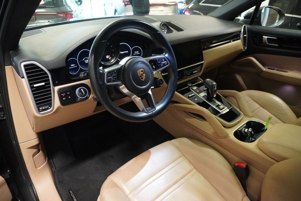 Porsche Cayenne 2020