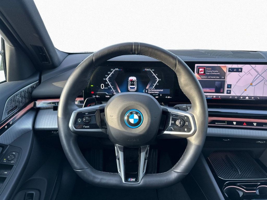 BMW i5 2025