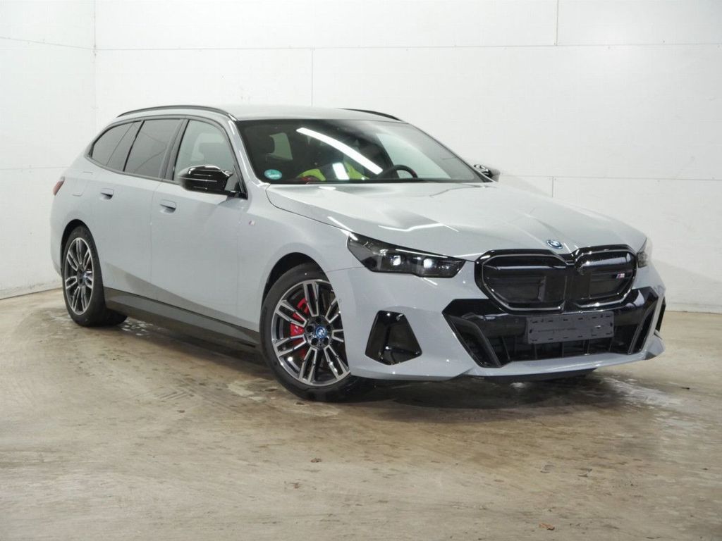 BMW i5 2024