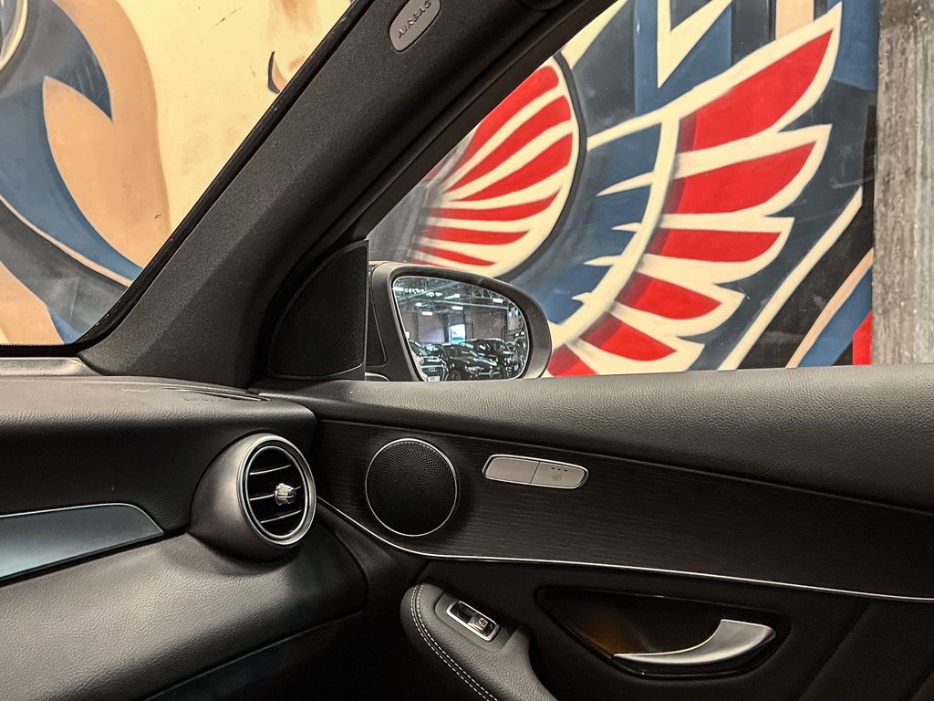 Mercedes-Benz GLC 300 2021