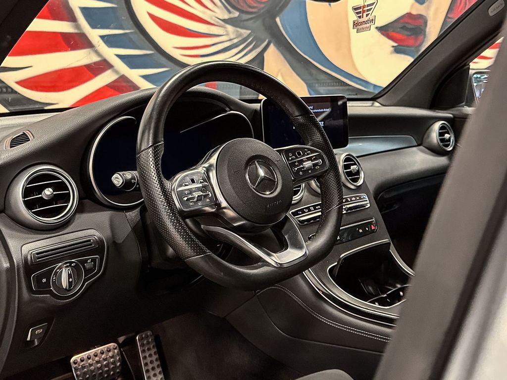 Mercedes-Benz GLC 300 2021