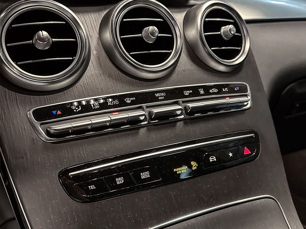 Mercedes-Benz GLC 300 2021