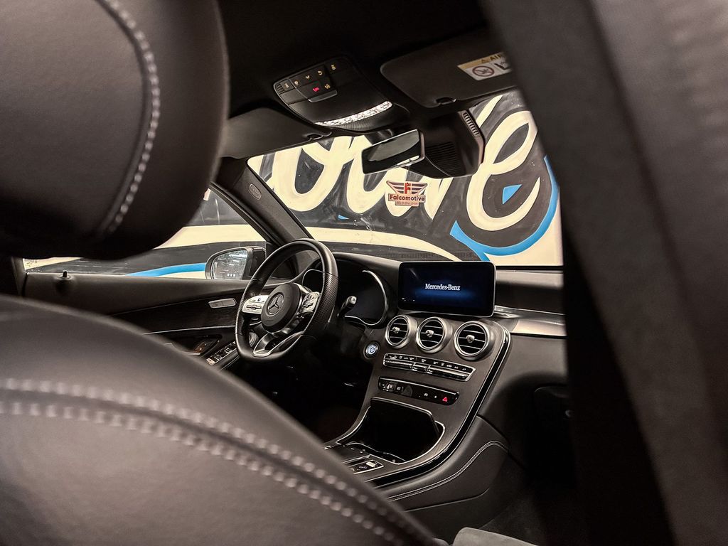 Mercedes-Benz GLC 300 2021