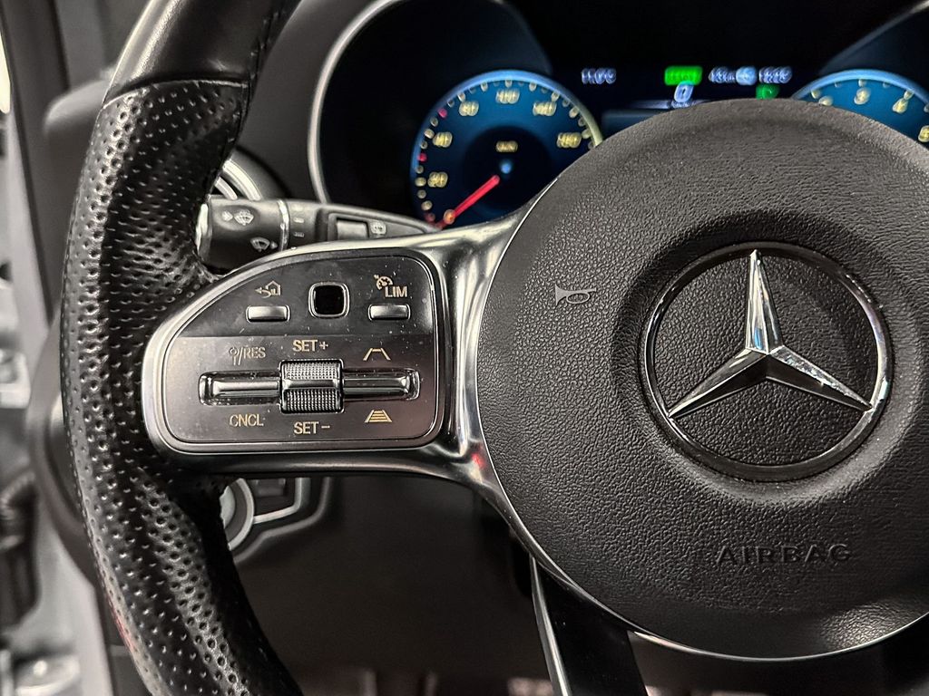 Mercedes-Benz GLC 300 2021