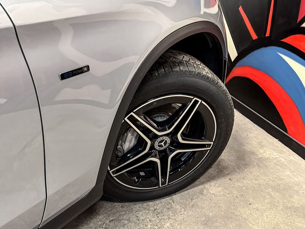 Mercedes-Benz GLC 300 2021