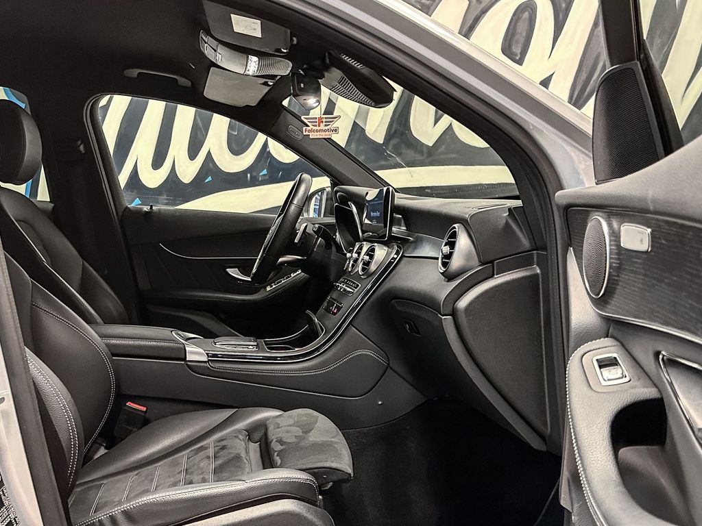 Mercedes-Benz GLC 300 2021