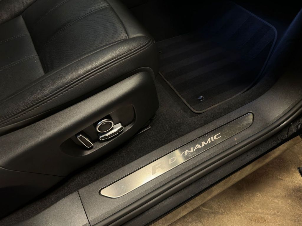 Land Rover Range Rover Evoque 2022