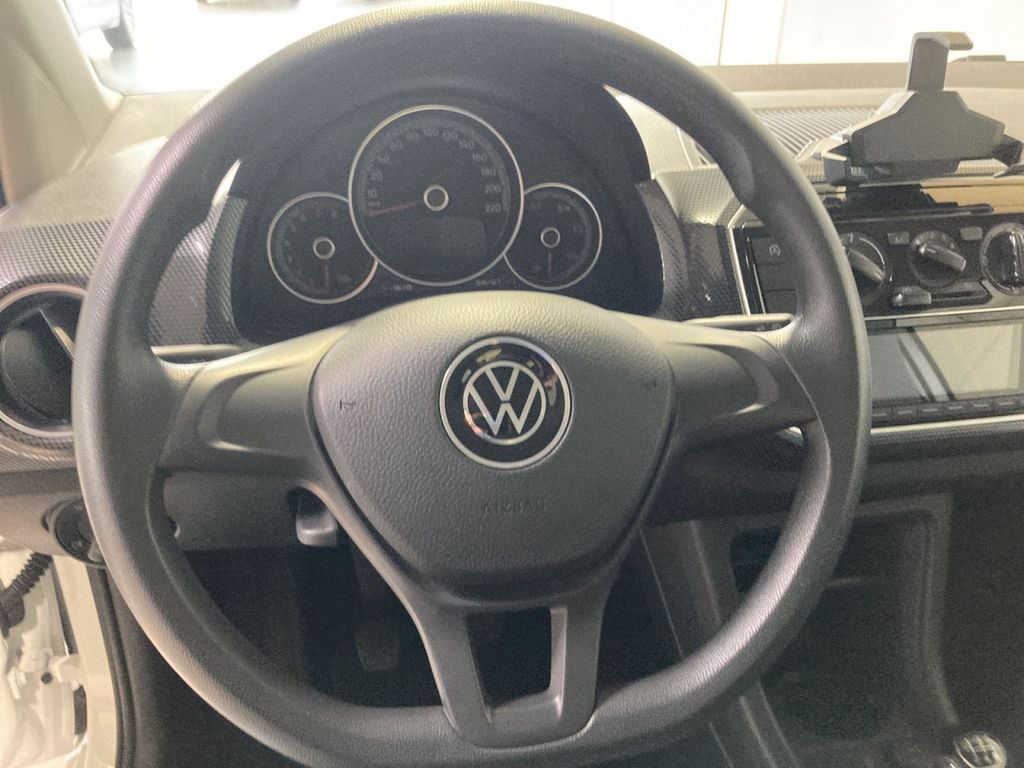 Volkswagen up! 2022