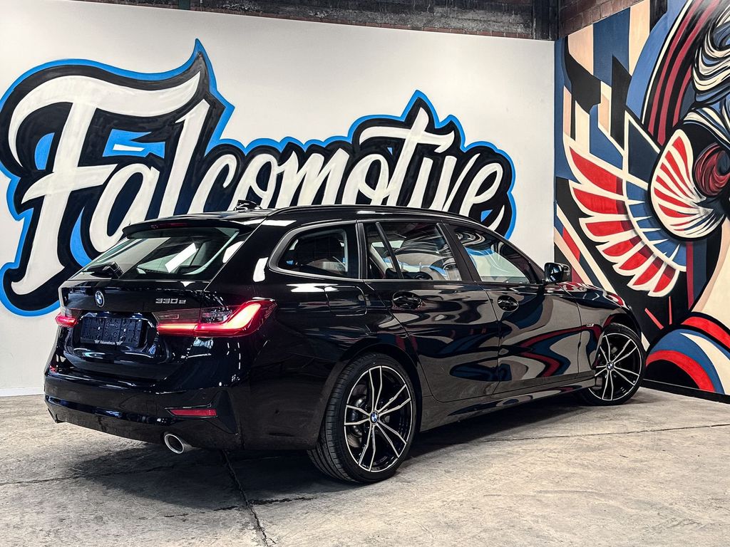 BMW 330 2021