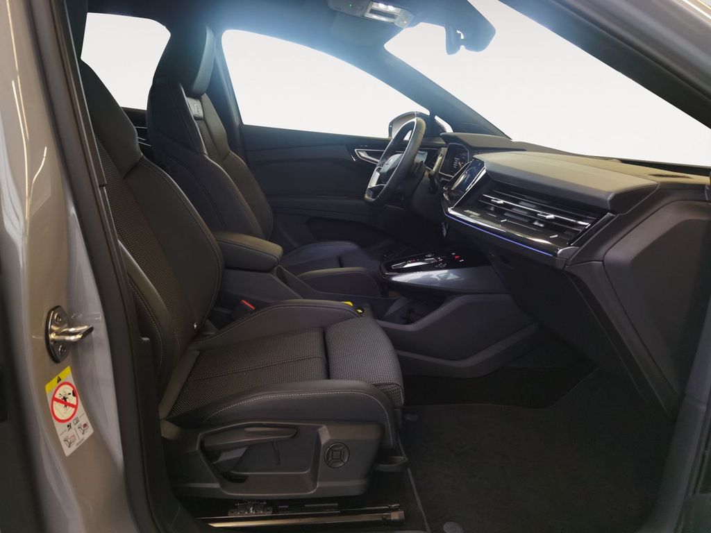 Audi Q4 e-tron 2024