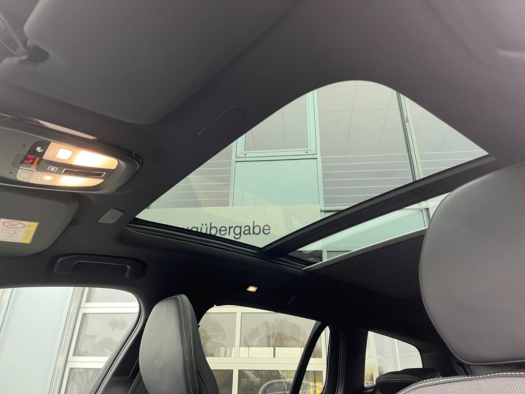Volvo V60 2025