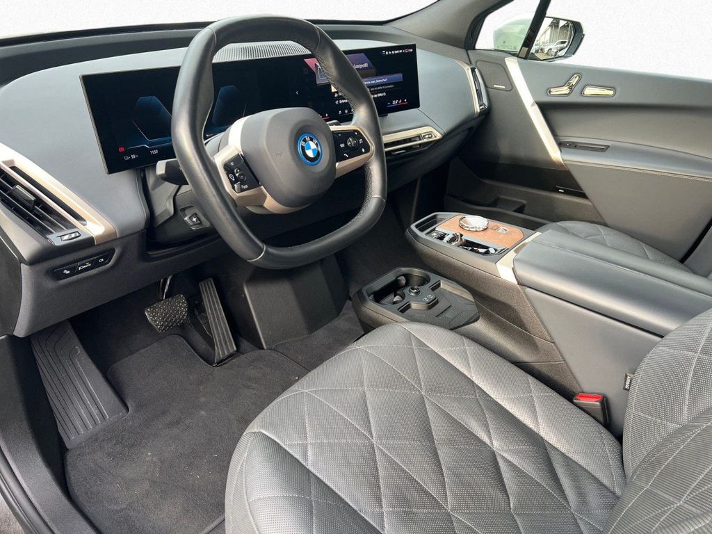 BMW iX 2023