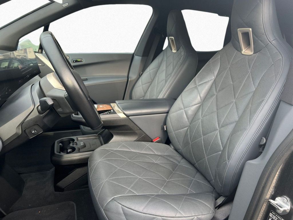 BMW iX 2023