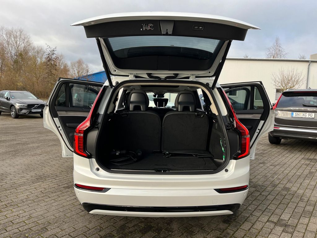 Volvo XC90 2025