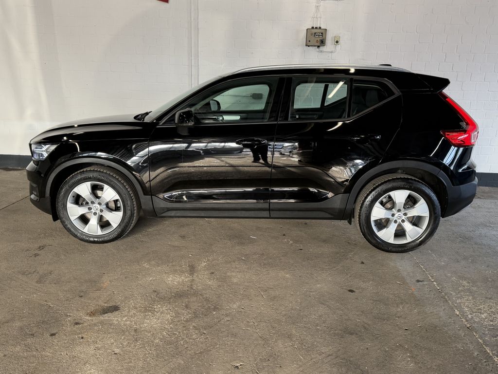 Volvo XC40 2021