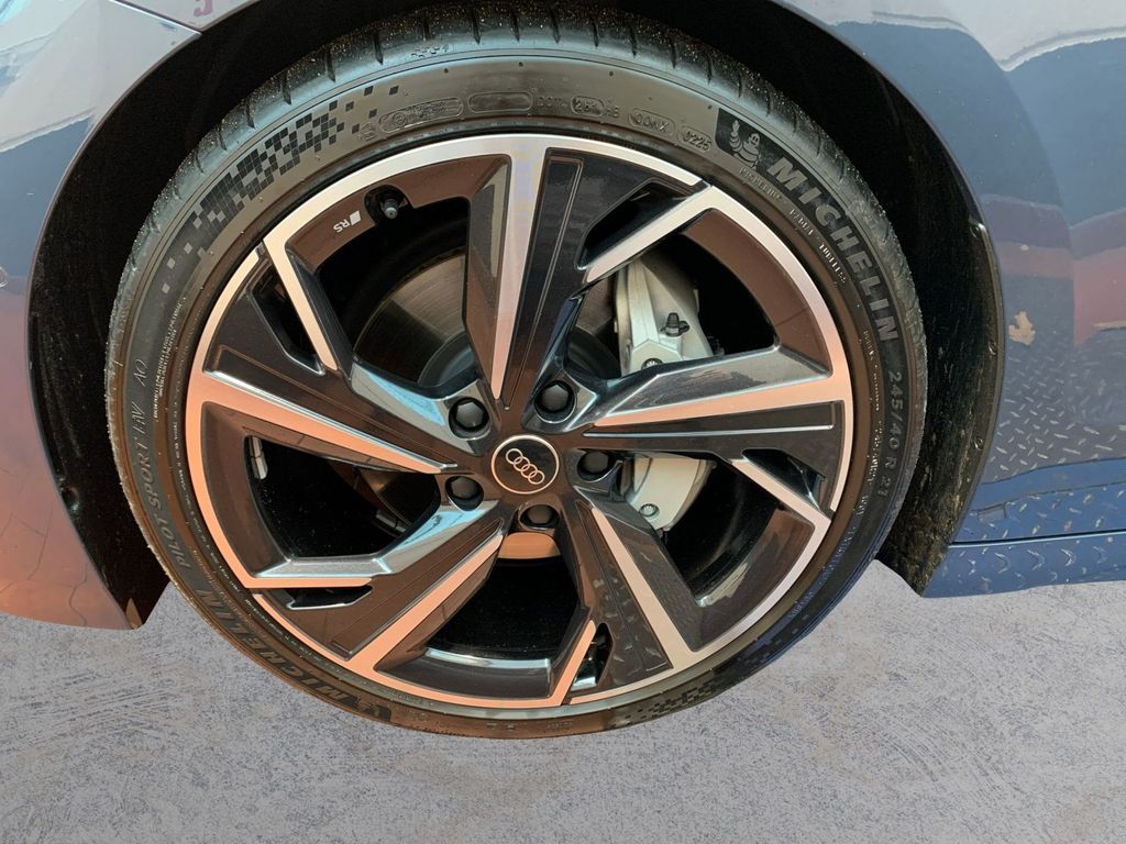 Audi A6 e-tron 2025