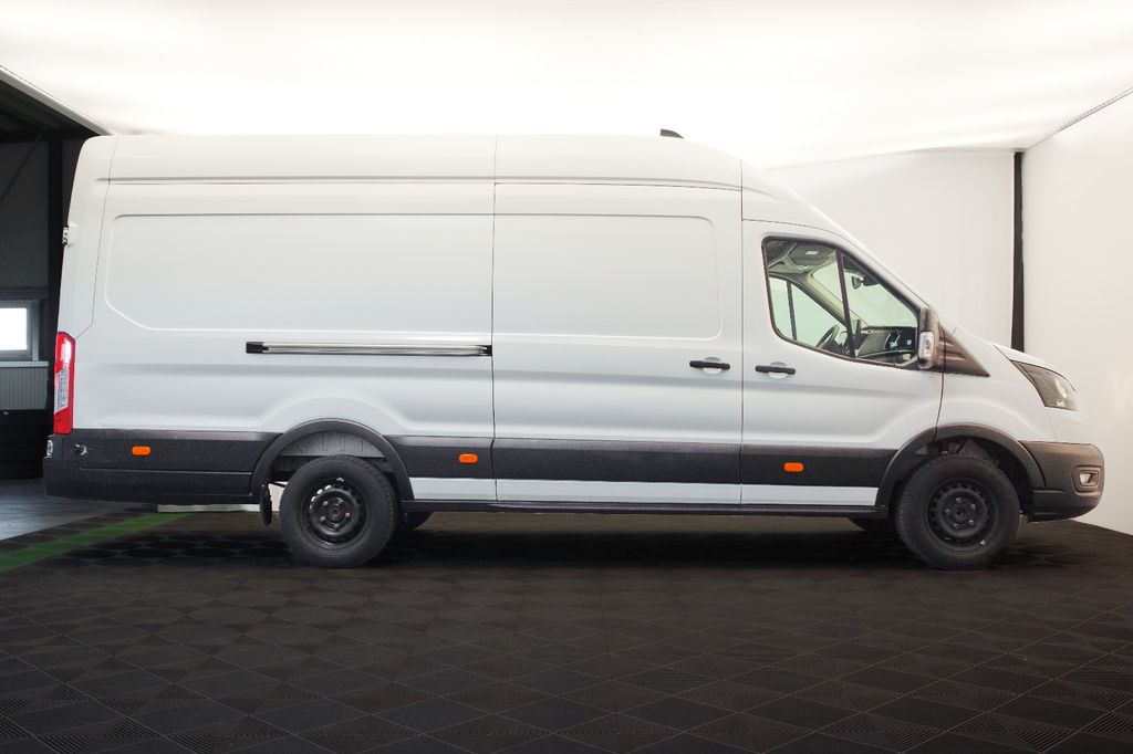 Ford Transit 2024