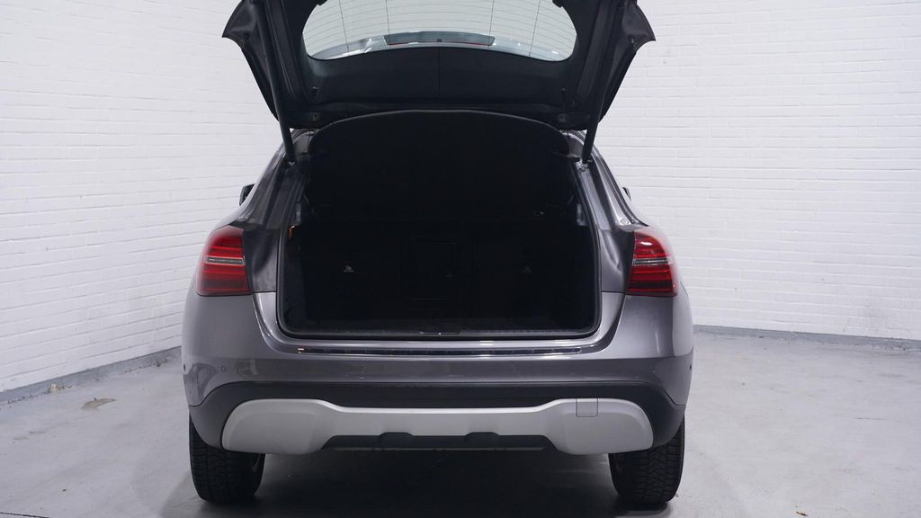 Mercedes-Benz GLA 180 2019