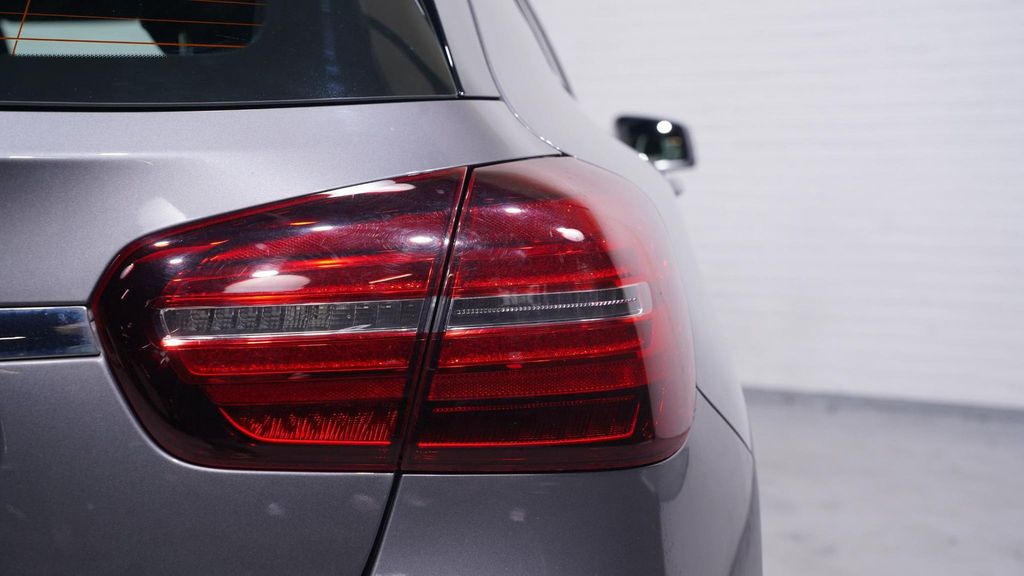 Mercedes-Benz GLA 180 2019