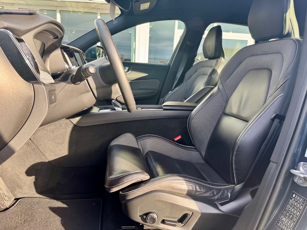 Volvo XC60 2023