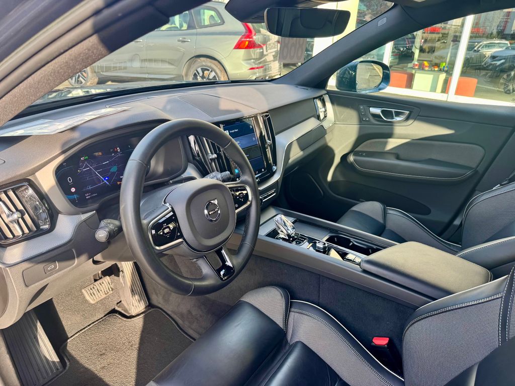 Volvo XC60 2023