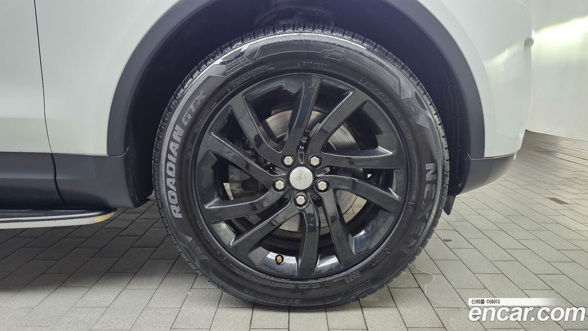 Land Rover Discovery 2017