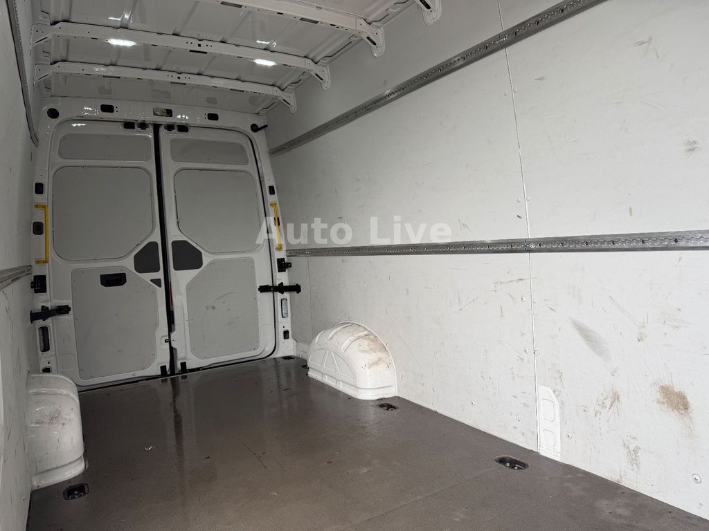 Volkswagen Crafter 2023
