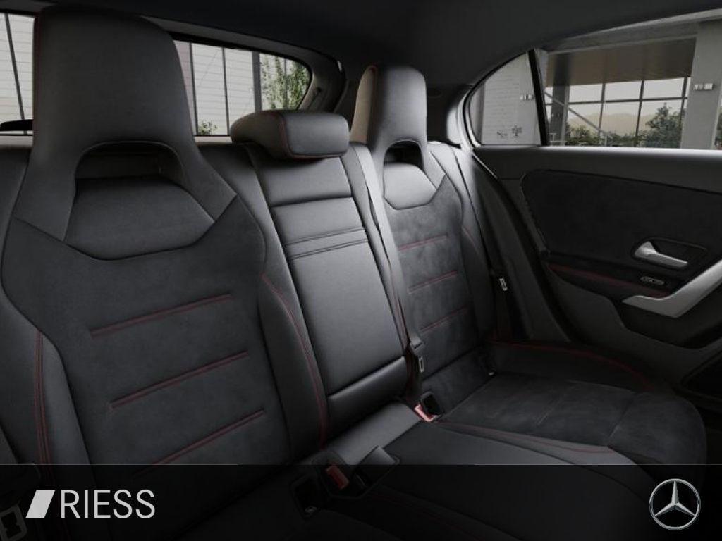 Mercedes-Benz A 200 2024