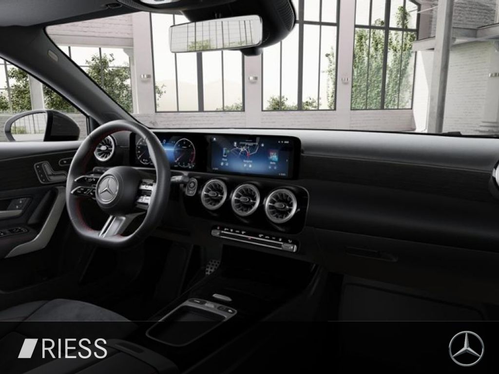 Mercedes-Benz A 200 2024