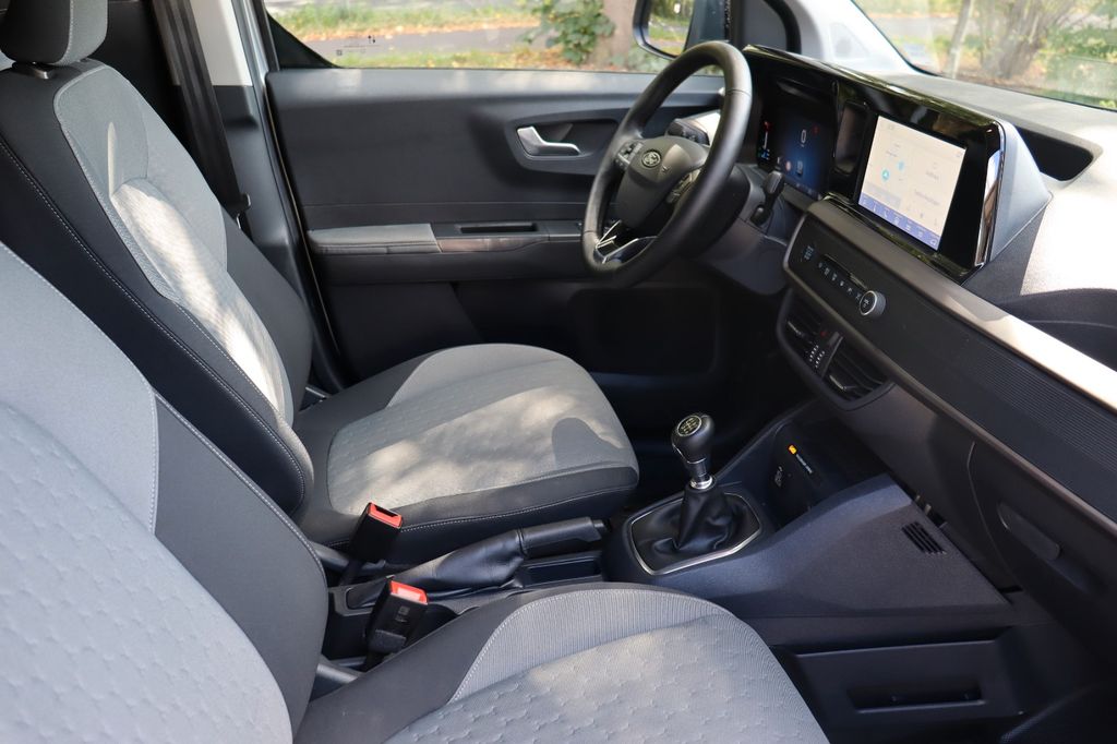 Ford Transit Courier 2024