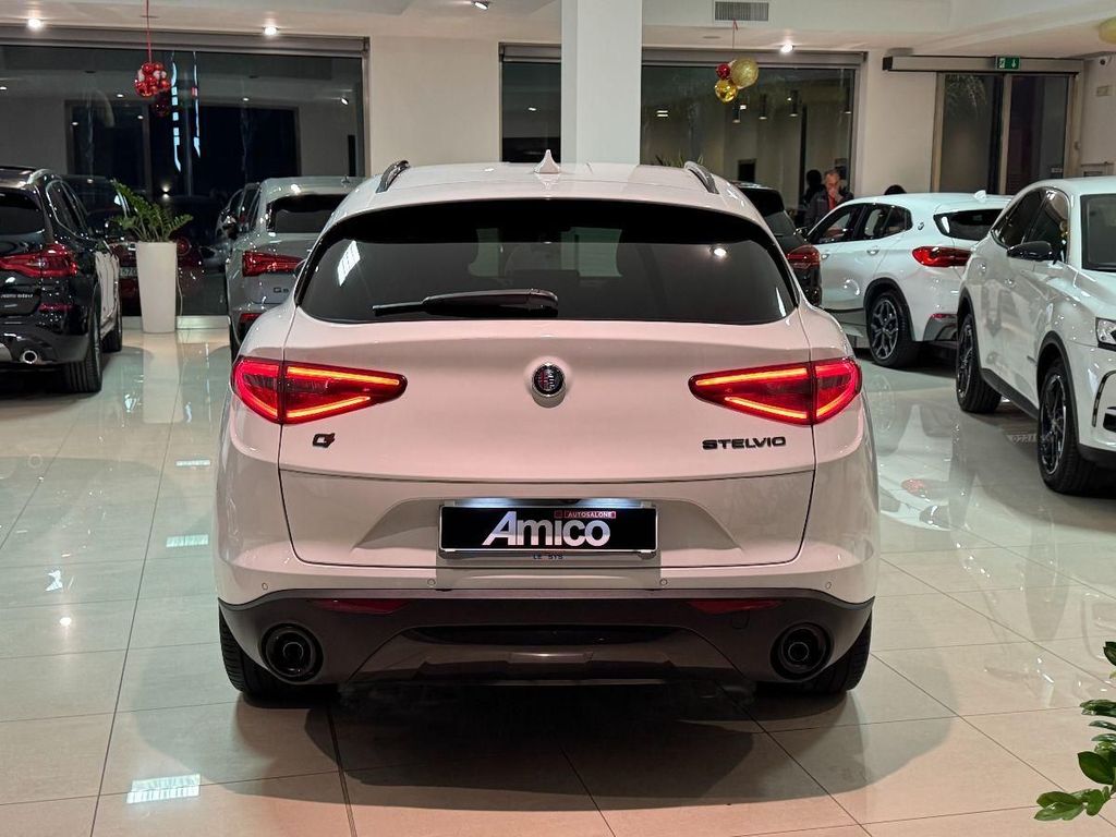 Alfa Romeo Stelvio 2019