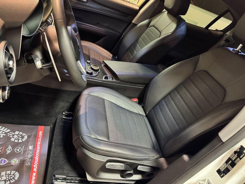 Alfa Romeo Stelvio 2019