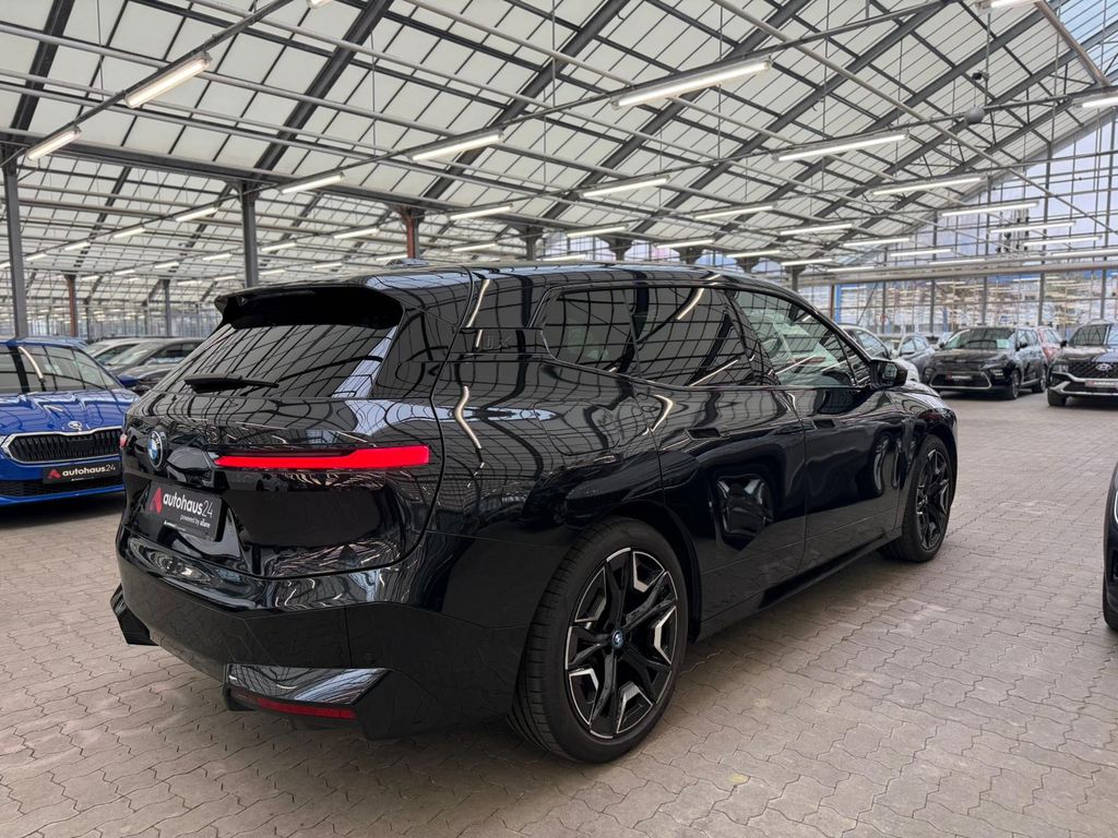 BMW iX 2023