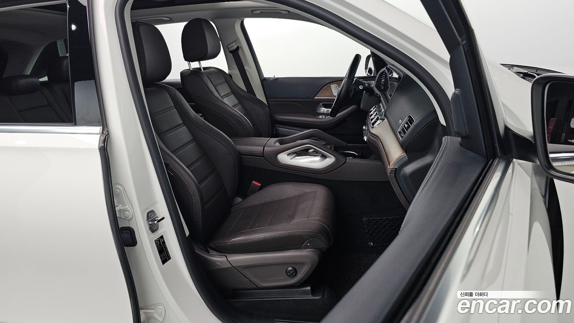 Mercedes-Benz GLE-Class 2021