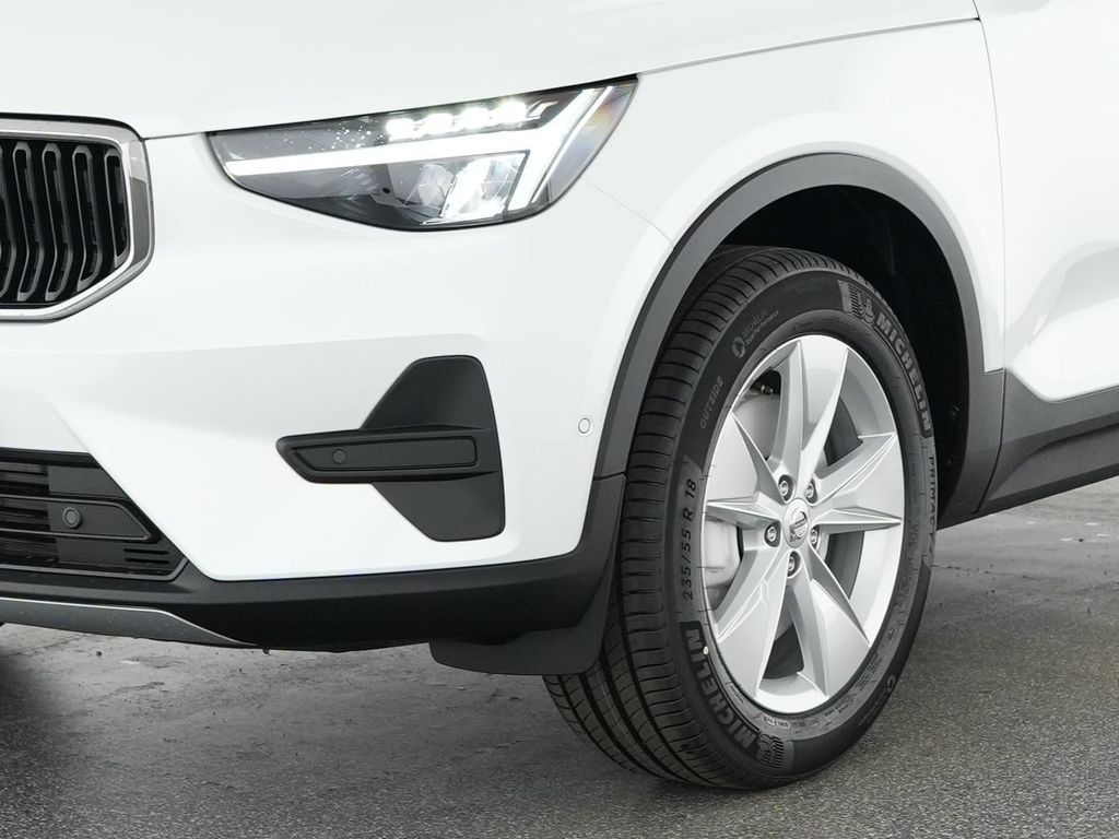 Volvo XC40 2025