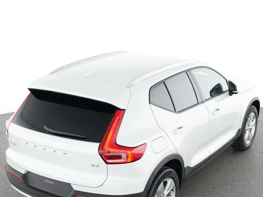 Volvo XC40 2025
