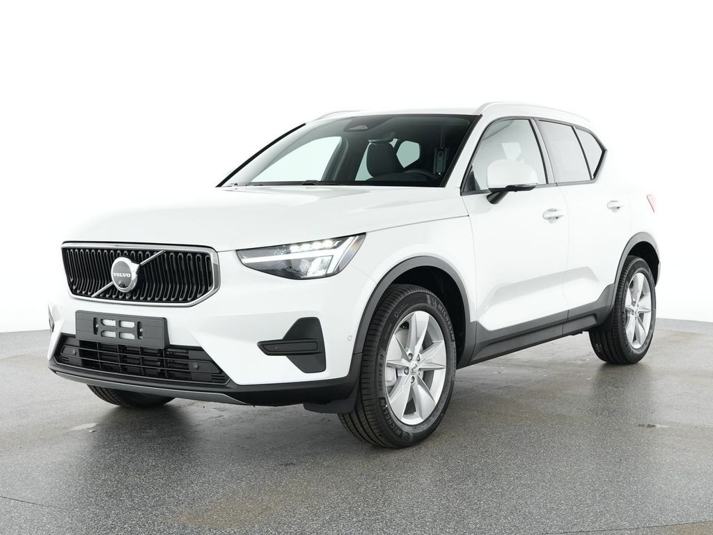 Volvo XC40 2025