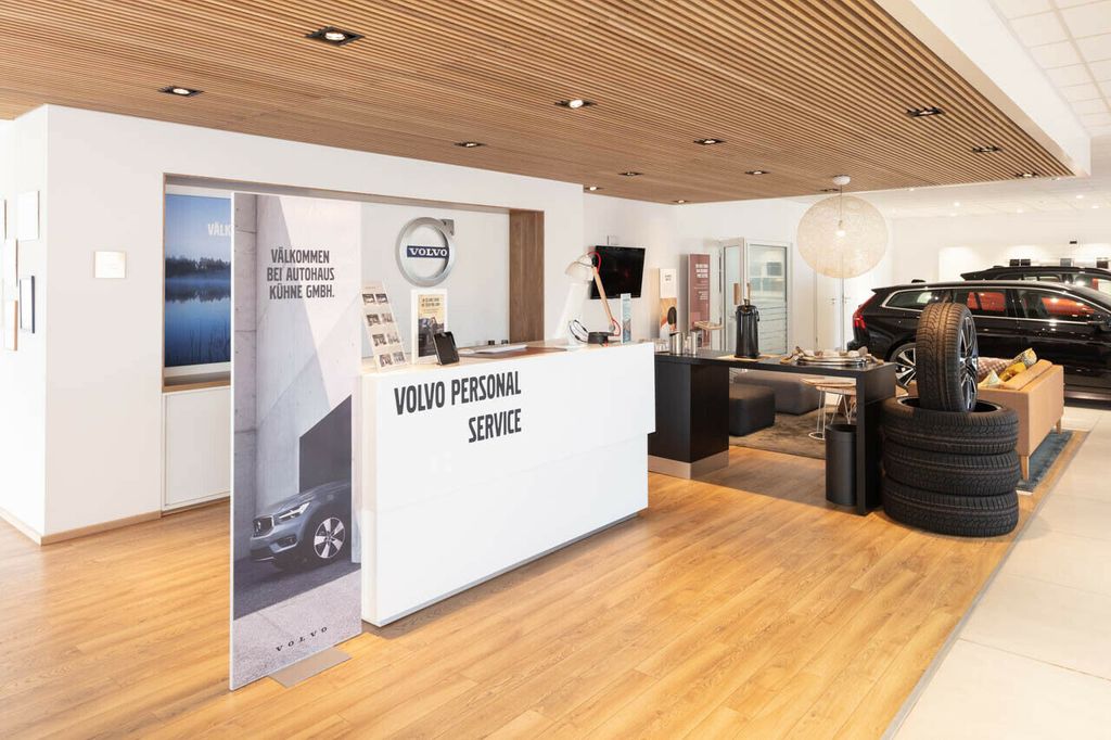 Volvo XC40 2025