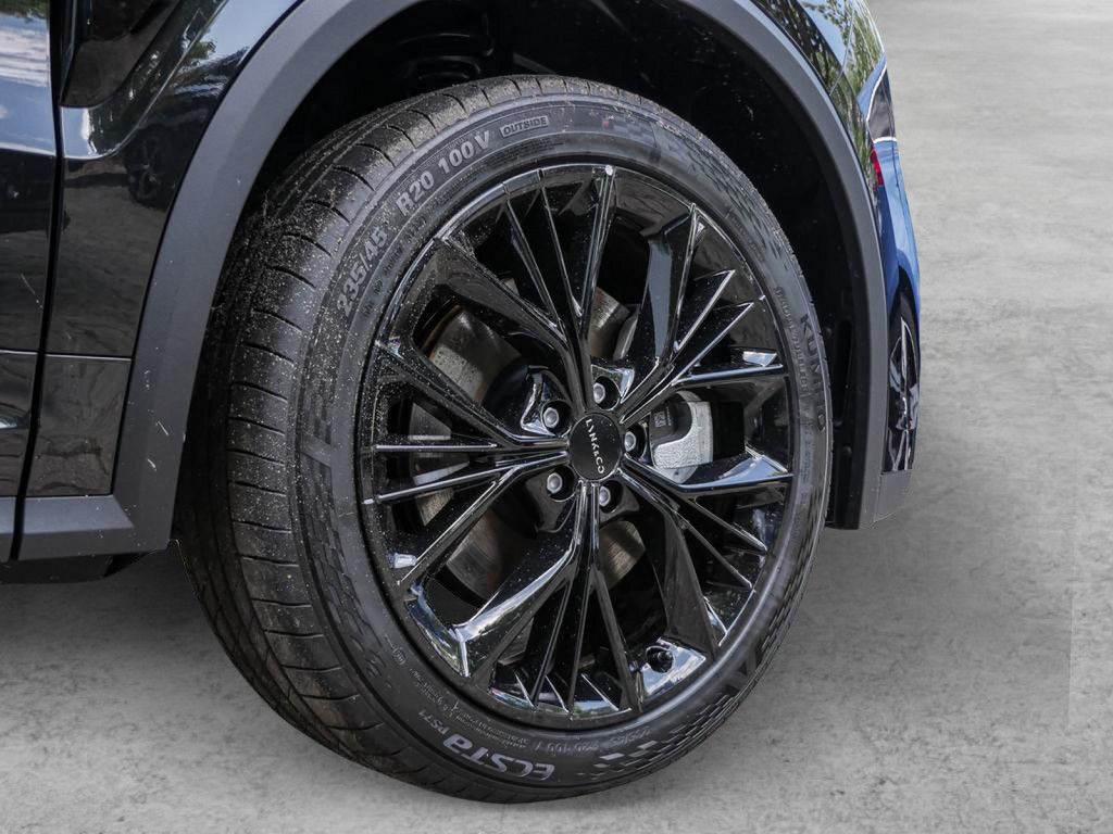Lynk&amp;Co 01