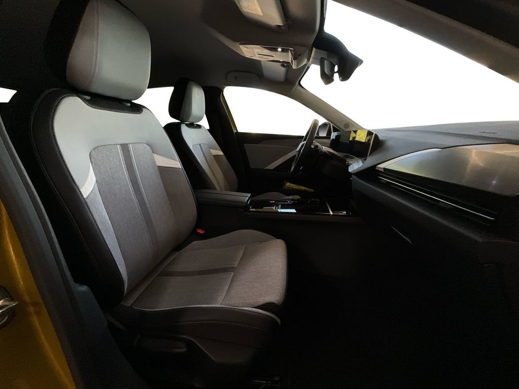 Opel Astra 2023