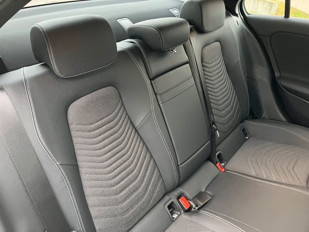 Mercedes-Benz A 200 2024